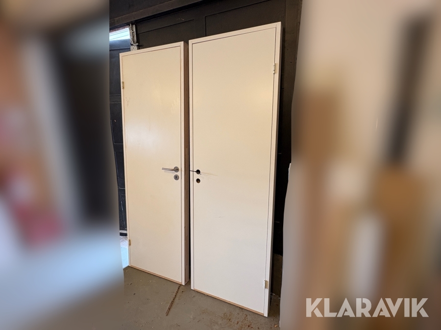Indvendige døre med karm og bundstykke - 2 styk