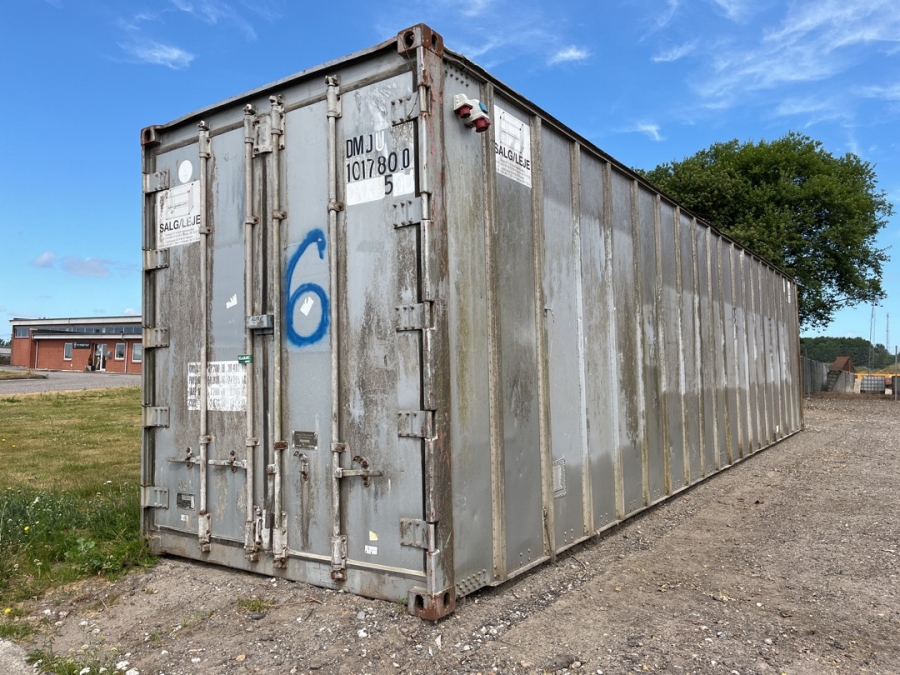 Container