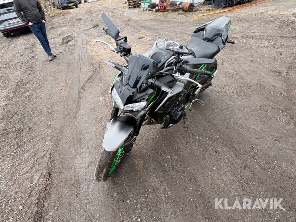 Motorcykel Kawasaki Z900 F1