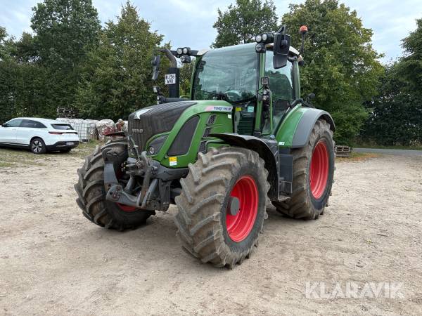 Traktor Fendt 516 Vario Power