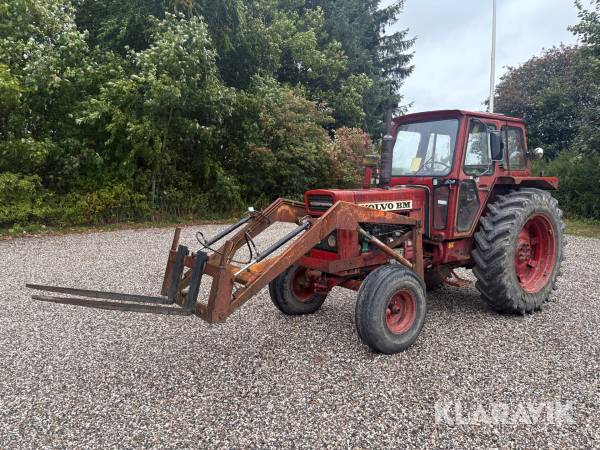 Veterantraktor Volvo 650 med frontlæsser