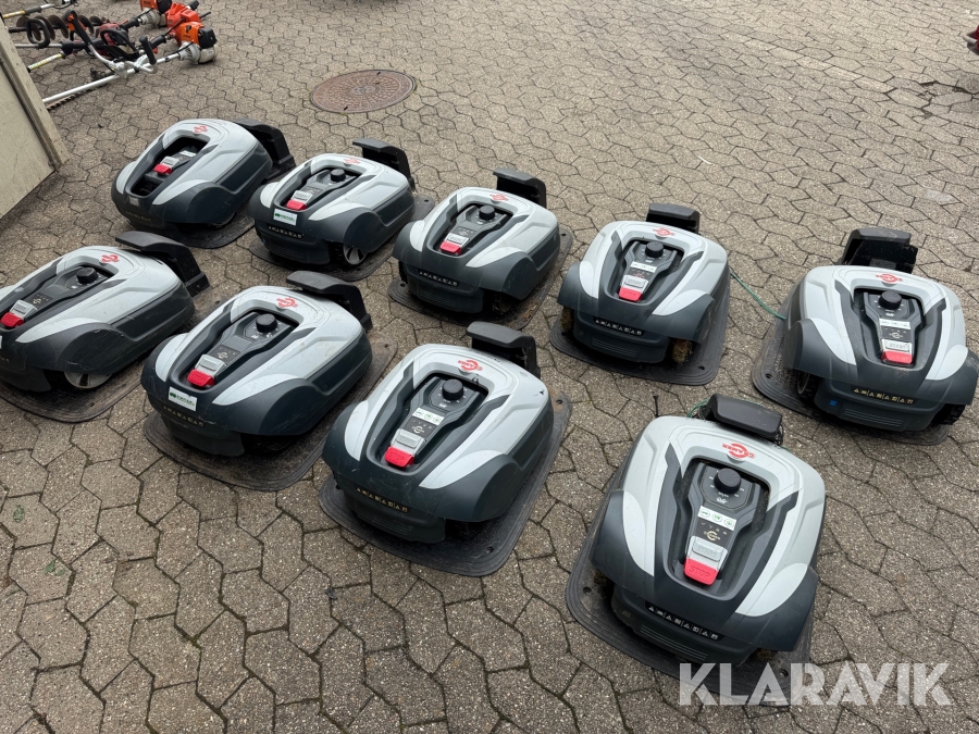 Robotplæneklipper Cramer med ladestander
