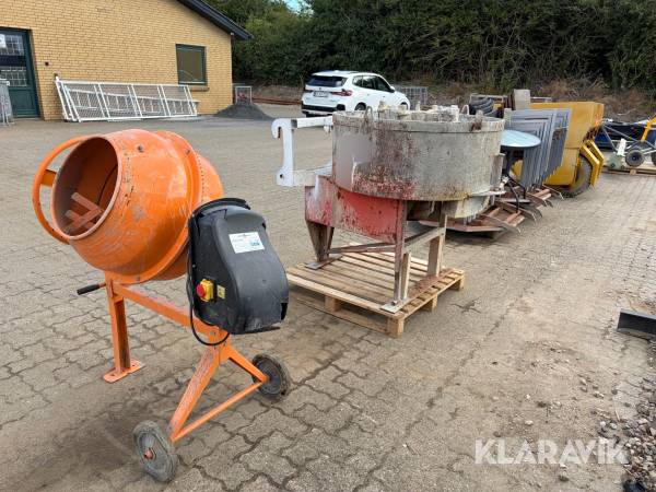 Blandemaskiner Specialfabrikken Vinderup TE300 og Powercraft betonblander