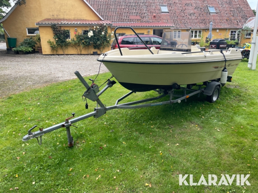 Motorbåd Terhi 415 Nova med trailer
