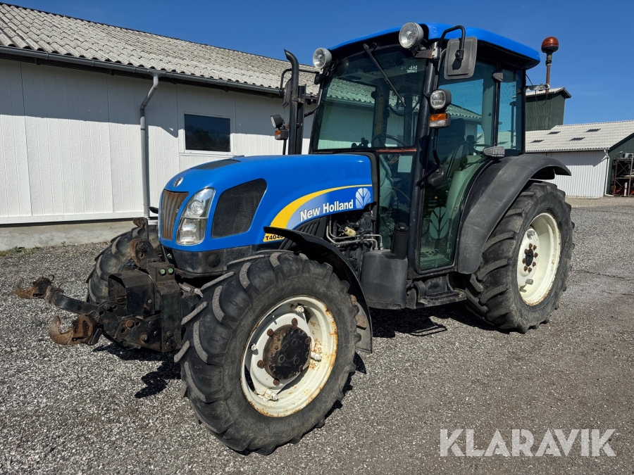 Traktor New Holland T 4040 4 WD