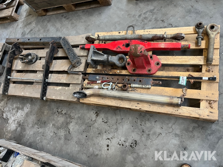 Topstang, løfteåg, udstødninger, træk og øvrigt