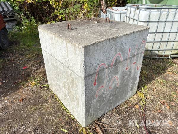 Betonblok / vægtklods - 2240 kg