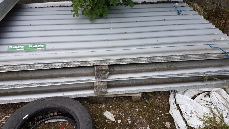 150 - 170 stk  tagplader stål  sølv a 6 meter