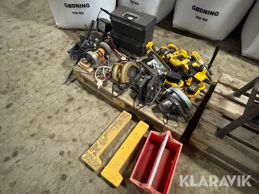 Assorteret håndværktøj - 1 palle