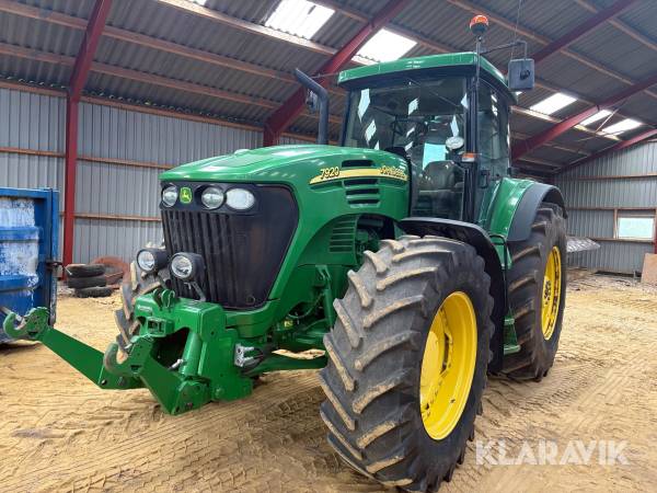 Traktor John Deere 7920