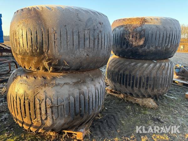 Dæk med fælg  850/50-30.5  4 styk