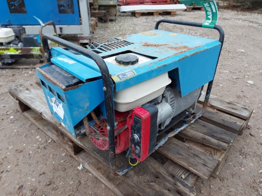 Generator