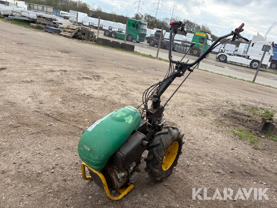 L100ae Redskabsbærer Ferrai MC 340 L100AE, Esbjerg, Klaravik auktio