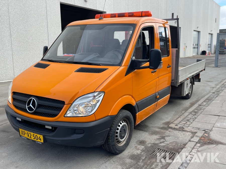 Mandskabsvogn Mercedes-Benz Sprinter 316 med lad og kran