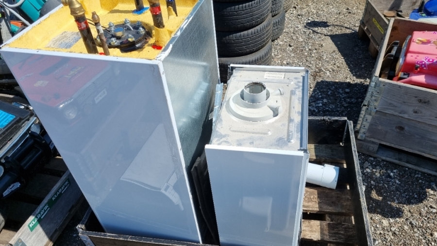 Naturgas fyr og beholder