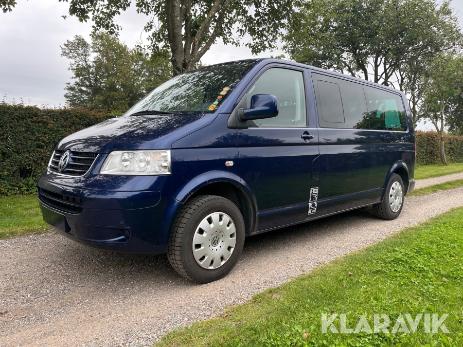 9 personers bus Volkswagen Caravelle 2,5 TDI