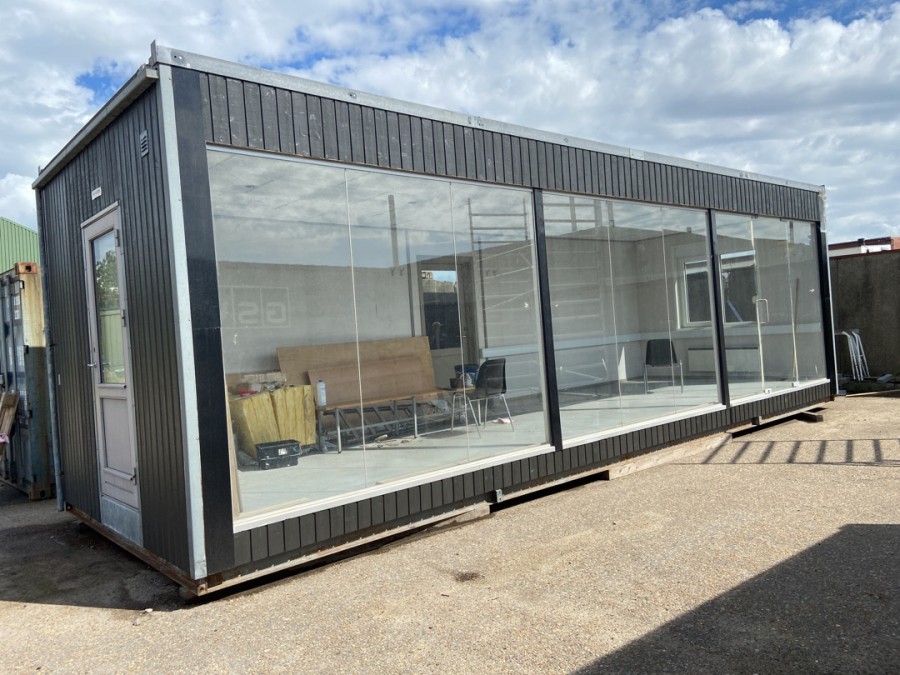 Modul med Glasfacade