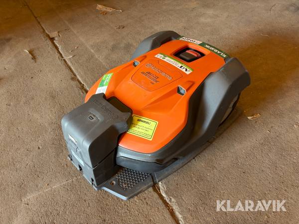Robot plæneklipper Husqvarna 550 med ladestation