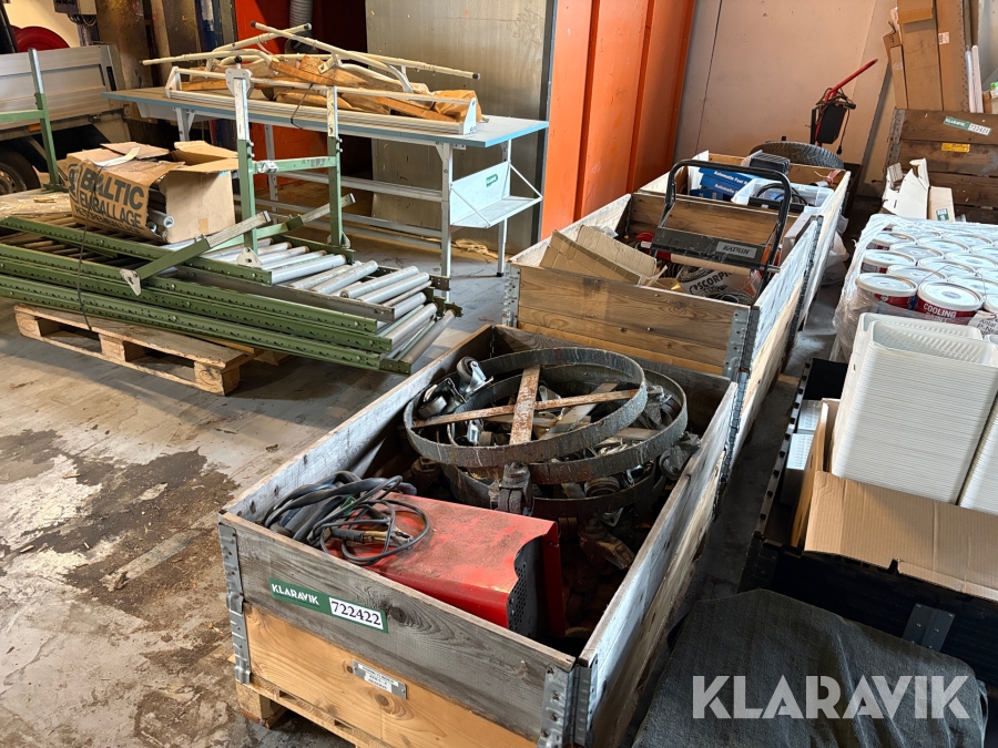 Lot med industriudstyr - 5 paller