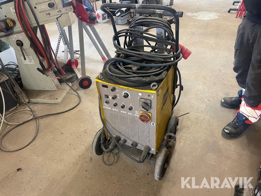Tic Svejsemaskine ESAB AC-DC 200