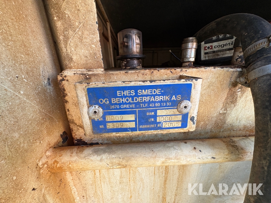 Dieseltank med pumpe Ehes 1000 liters