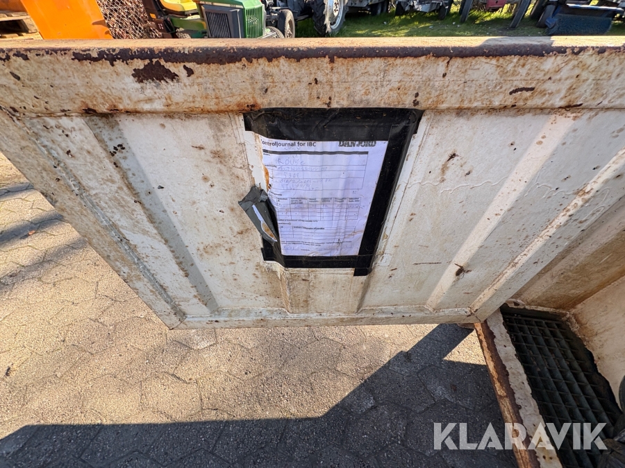 Dieseltank med pumpe Ehes 1000 liters