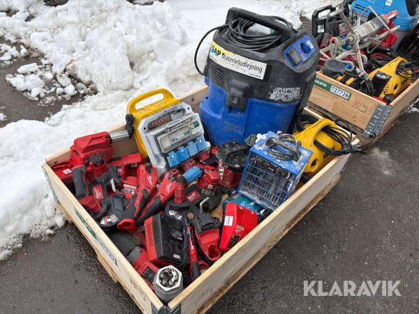 Assorteret håndværktøj og støvsuger - 1 palle