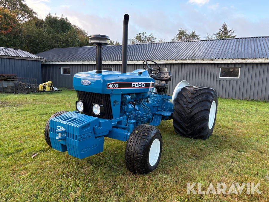 Traktor Ford 4130