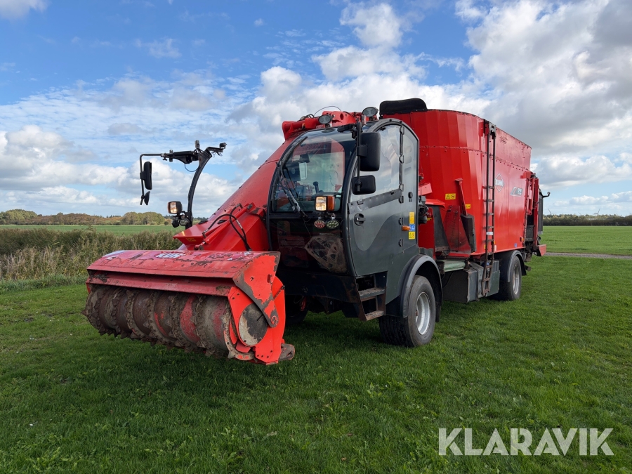 Selvkørende fuldfoderblander Kuhn Intense 342-452