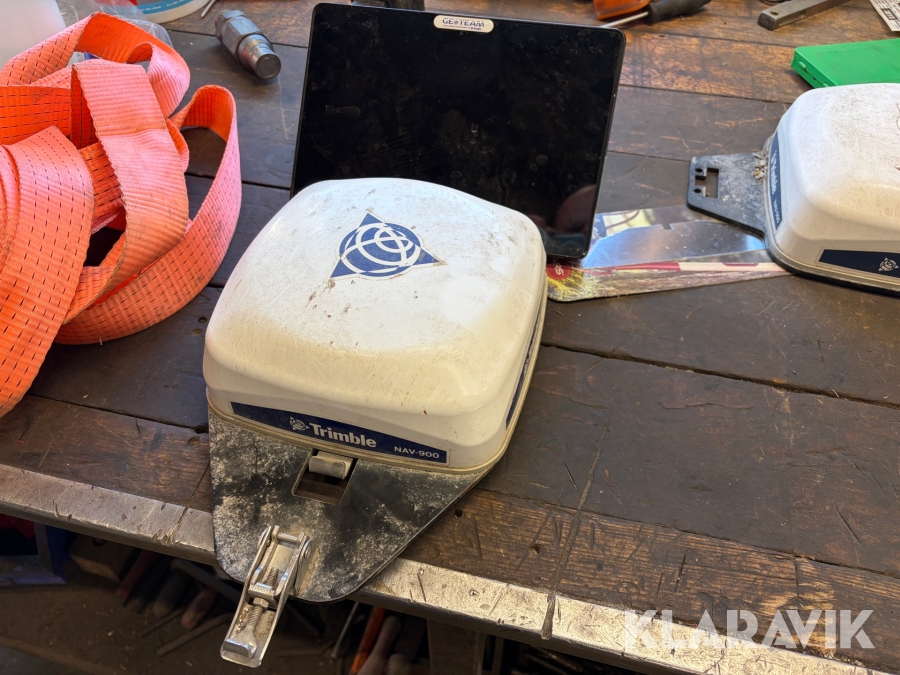 GPS system Trimble NAV - 900 med gFX750 skærm