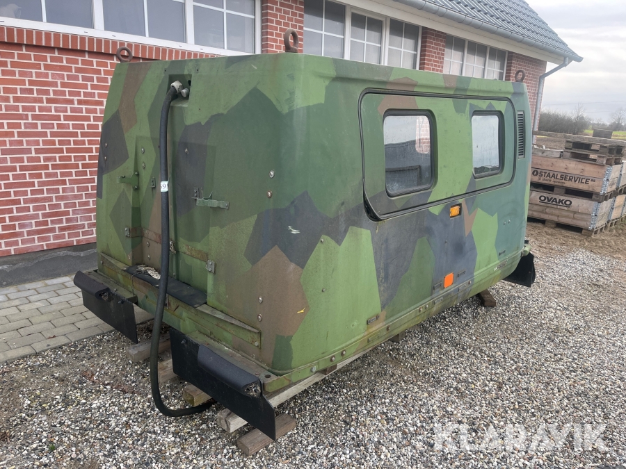 Glasfiberkasse til militær køretøj