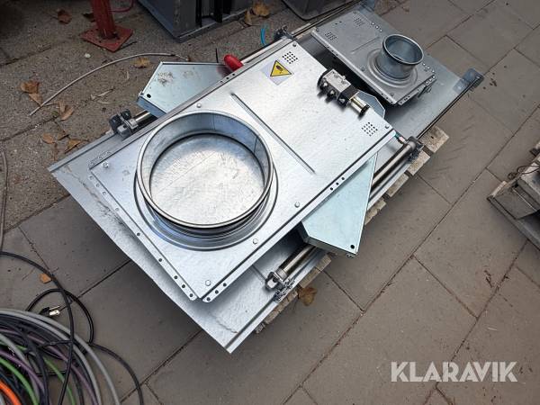 Parti med pneumatiske og manuelle ventilationsspjæld