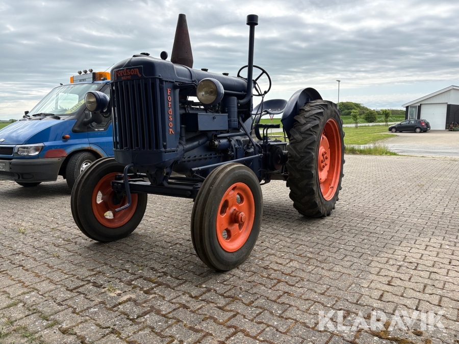 Veterantraktor Fordson Major