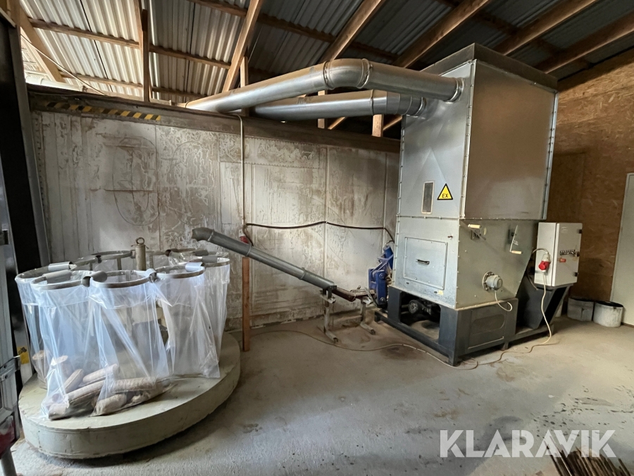 Briketpresser Felder FBP70 med silo og sækkerunddel