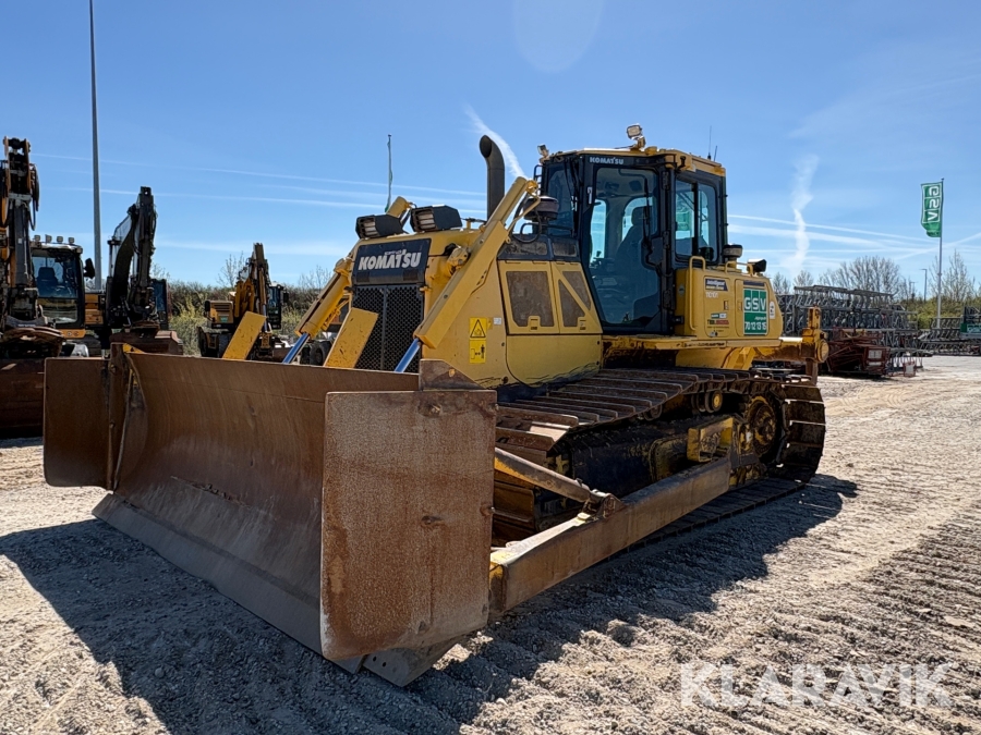 Bulldozer Komatsu D65PXi-18 med IMC