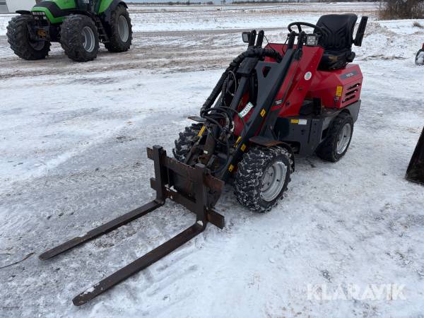 Minilæsser Norcar 760 med udskud og tilbehør