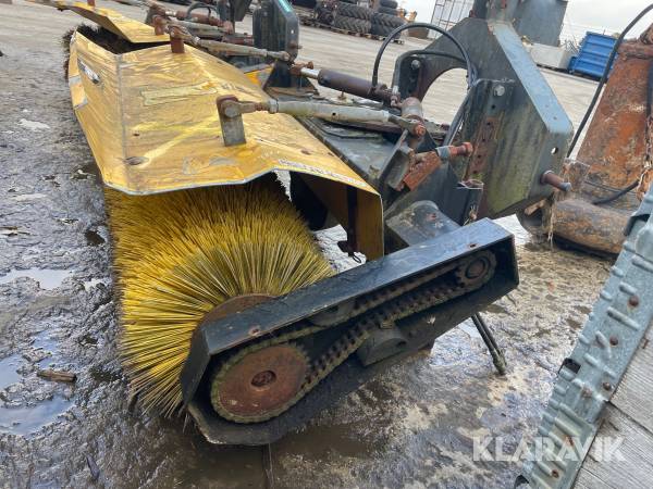 Entreprenør kost Stensballe FF1300 SP