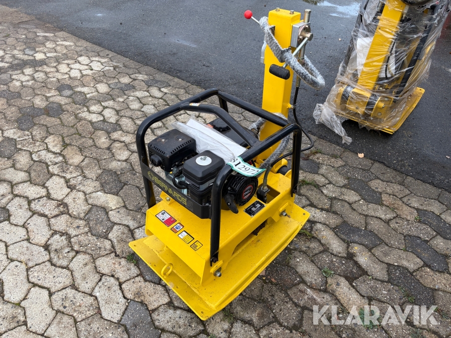 Pladevibrator Bernards RT160 1 styk 