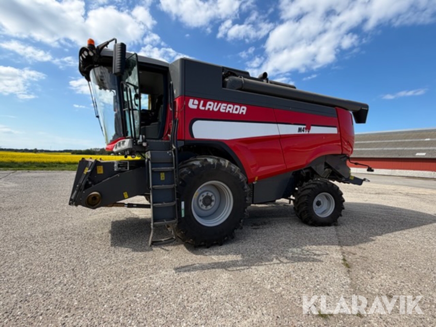 Mejetærsker Laverda M410 med tilbehør 