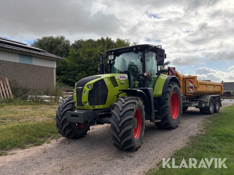 Traktor Claas 650 Arion - med kroghejsevogn