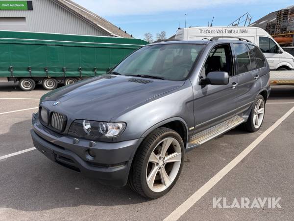 BMW X5 Motor: benzin – 286 HK.