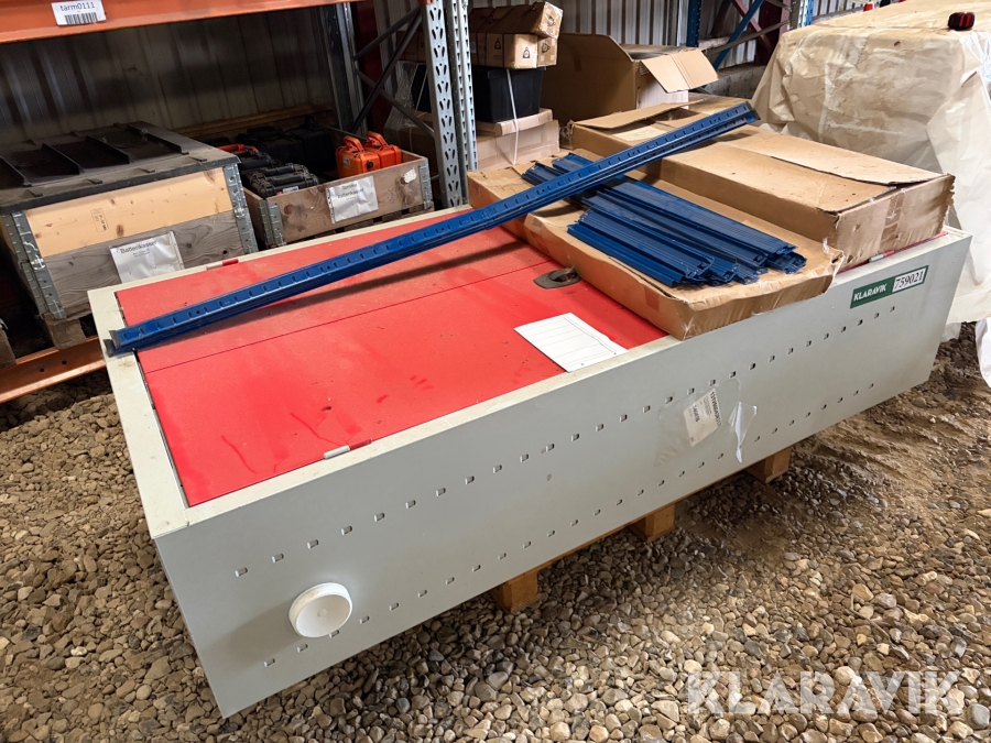 Kemiskab med hylder Würth 1 styk 