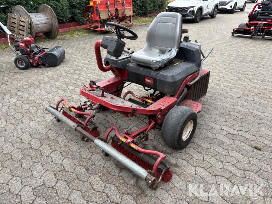 Triplexklipper Toro Greensmaster 3200-D med børster