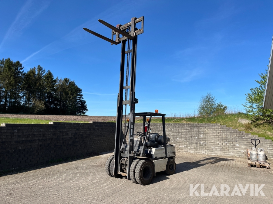 Gas truck Komatsu FG30HT-11 - 3000kg