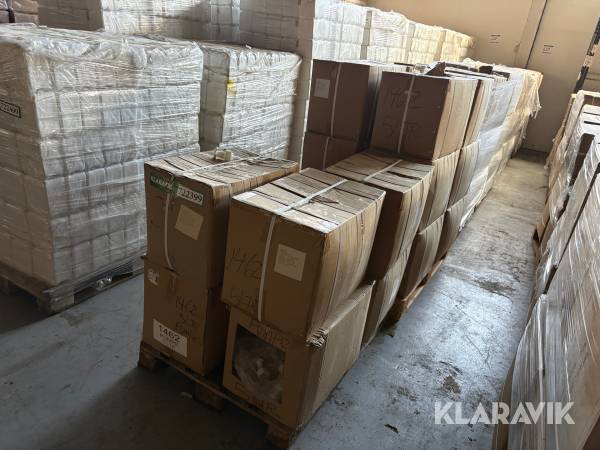 Stort parti med skumpumper Nowocoat 43/410 foam pump - 6 paller/26.400 styk
