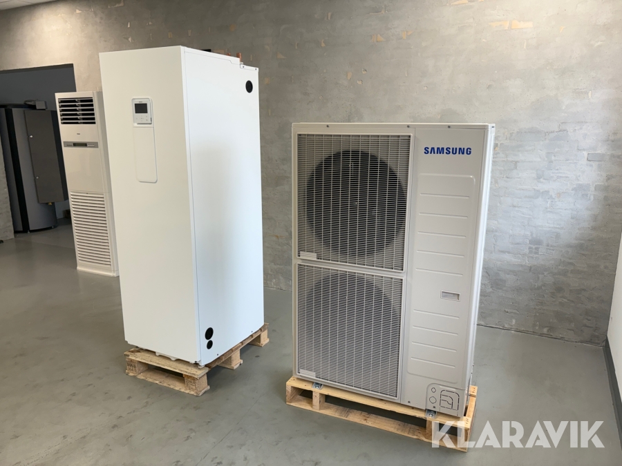 Varmepumpe Samsung AE120RXYDGH 12 kW monoblok udedel med all-in-one indedel
