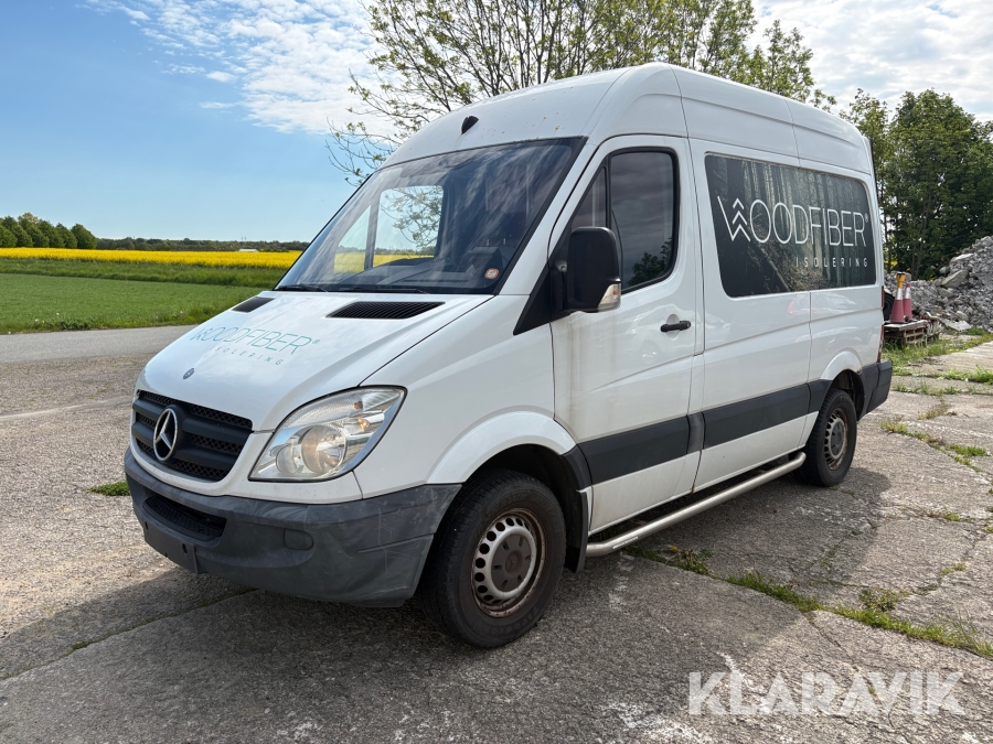 Varebil Mercedes-Benz 310 med lift
