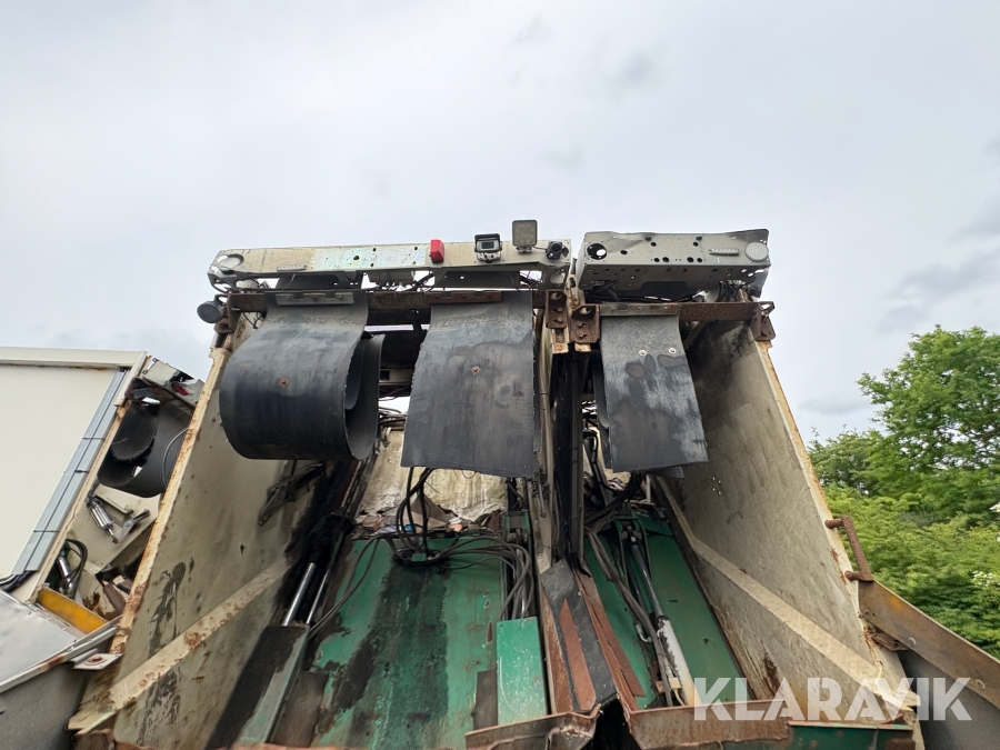 Renovationsbil Mercedes-Benz Econic 26 (L 6X2/4 NLA)