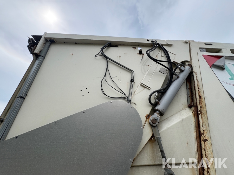 Renovationsbil Mercedes-Benz Econic 26 (L 6X2/4 NLA)