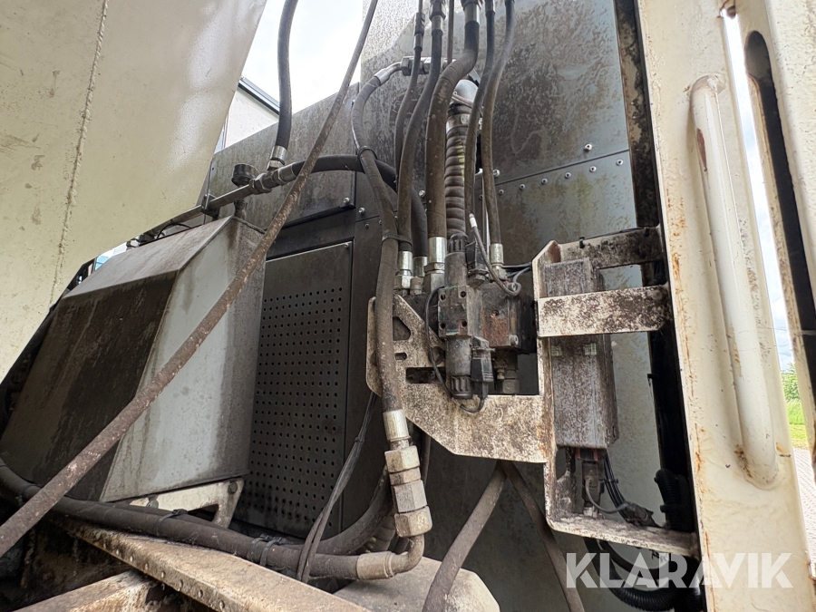 Renovationsbil Mercedes-Benz Econic 26 (L 6X2/4 NLA)